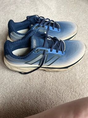 New Balance Men's Running Shoes - Navy and Light Blue